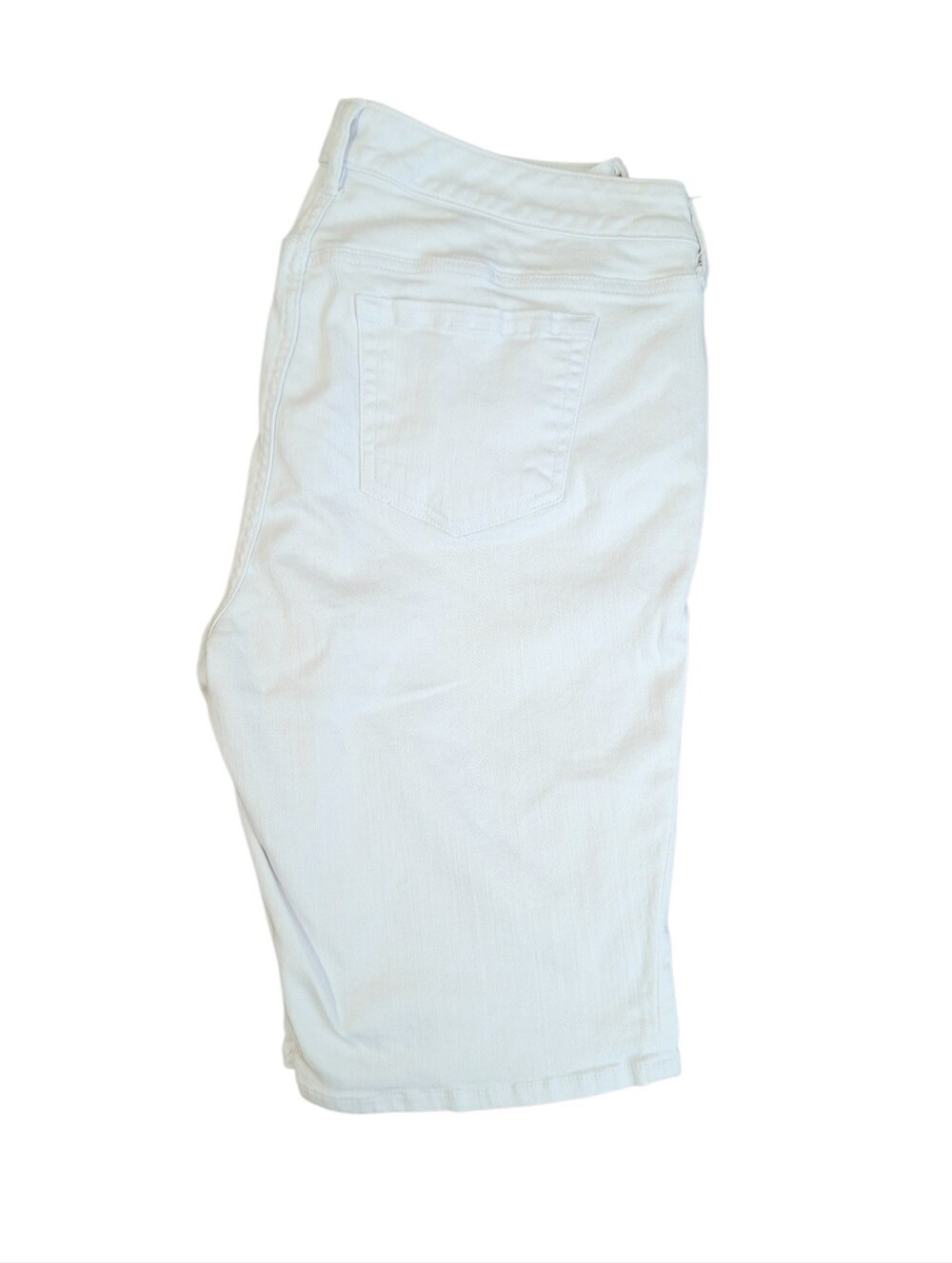 Women's Torrid White Denim Bermuda Plus Size Shorts~Size 16